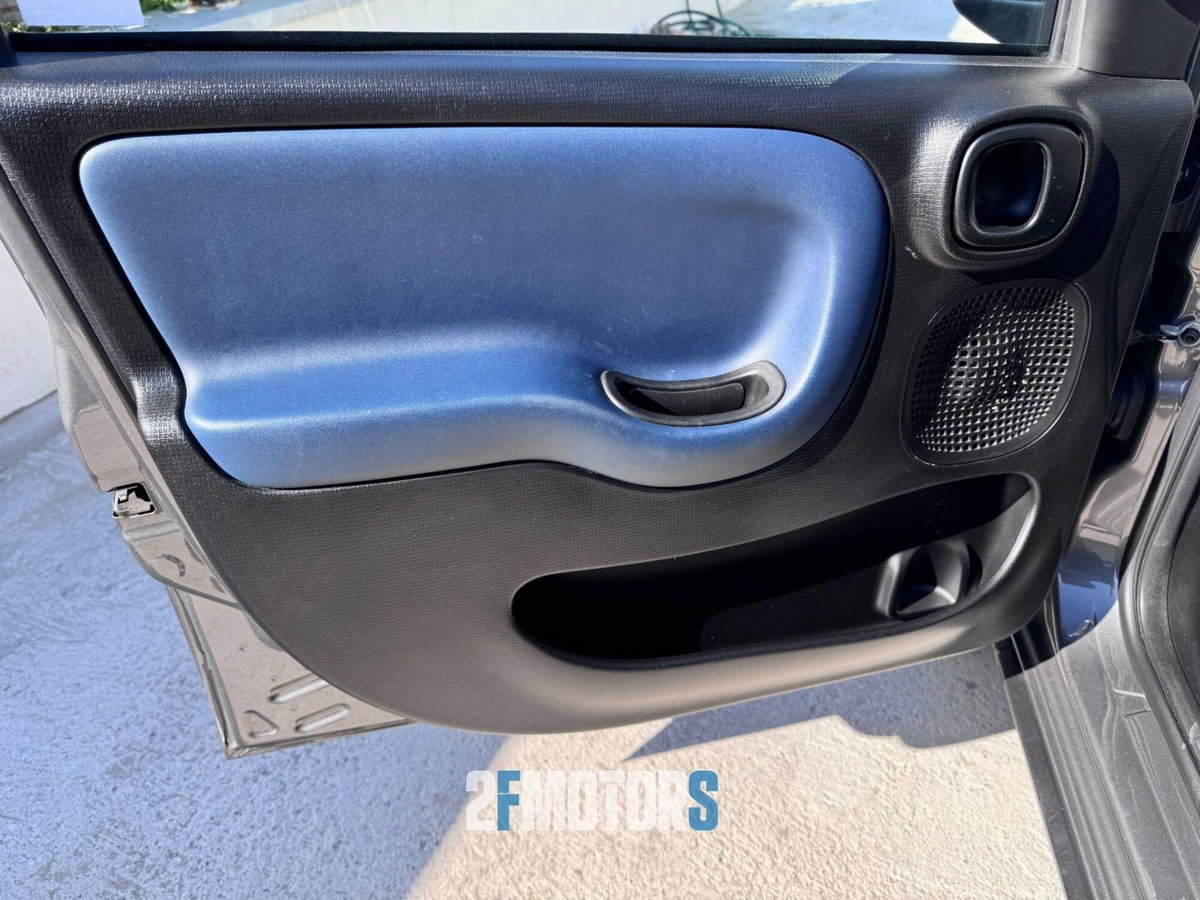 Fiat Panda 1.0 FireFly S&S Hybrid City Cross (6)