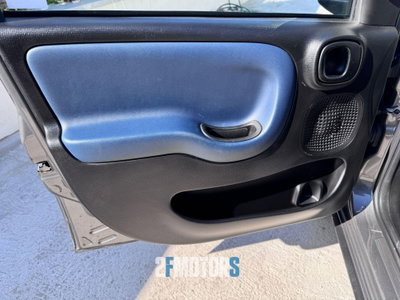 Fiat Panda 1.0 FireFly S&S Hybrid City Cross (6)