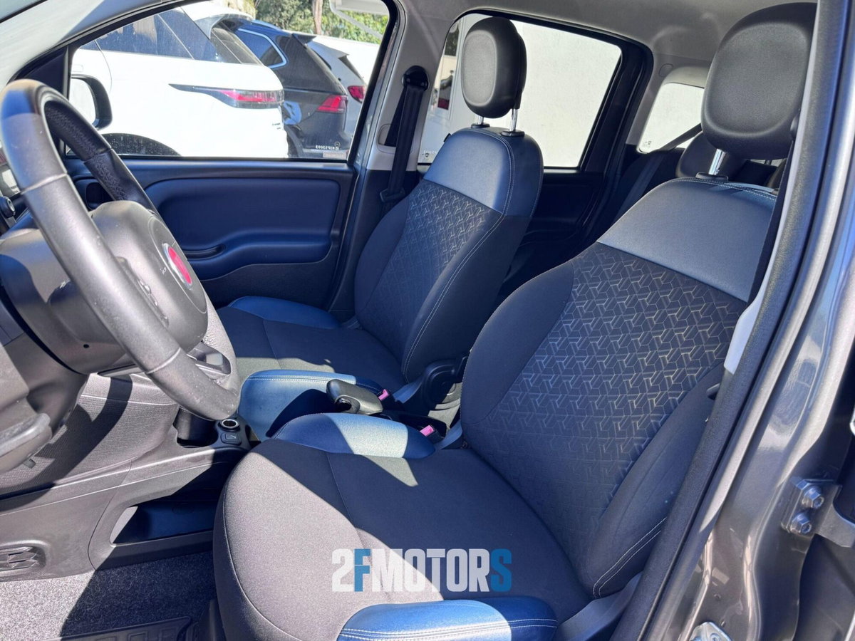 Fiat Panda 1.0 FireFly S&S Hybrid City Cross (7)