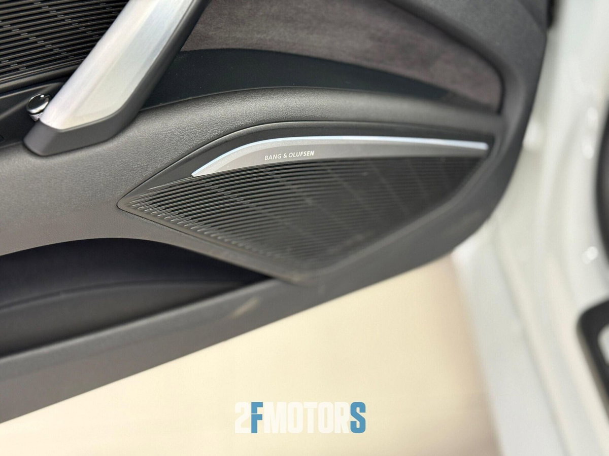 Audi TT Cabrio 2.0 TFSI quattro S tronic S line (16)
