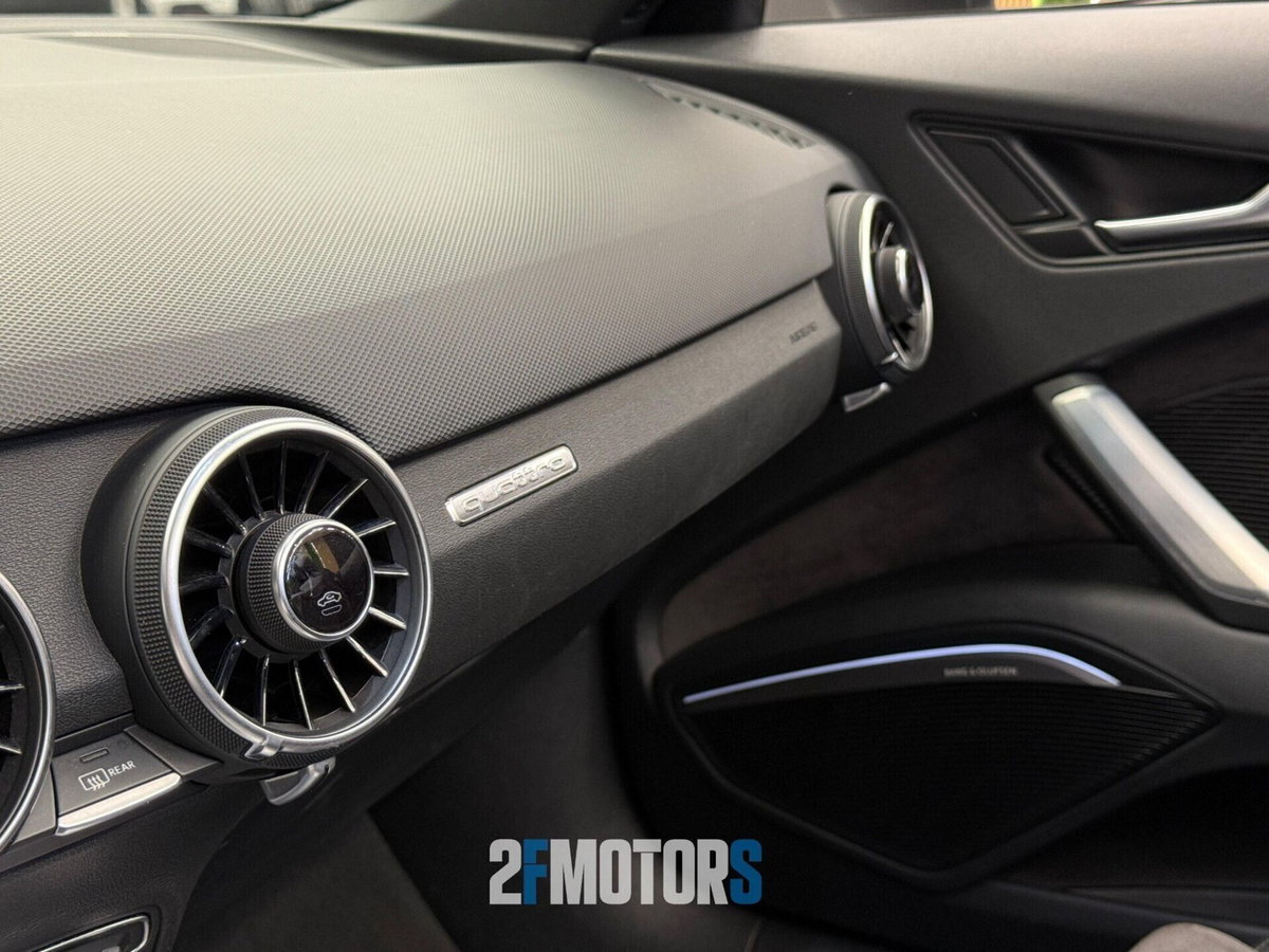 Audi TT Cabrio 2.0 TFSI quattro S tronic S line (20)