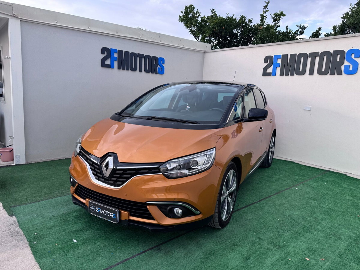 Renault Scenic E-Tech Electric XMod dCi 110 CV Start&Stop Energy Limited (3)