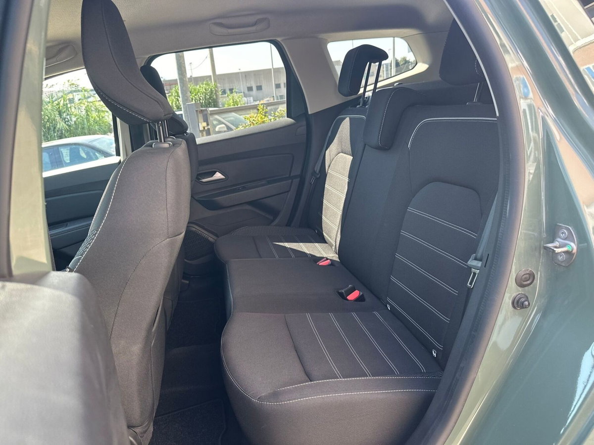 Dacia Duster 1.3 TCe 150 CV EDC 4x2 Journey (6)