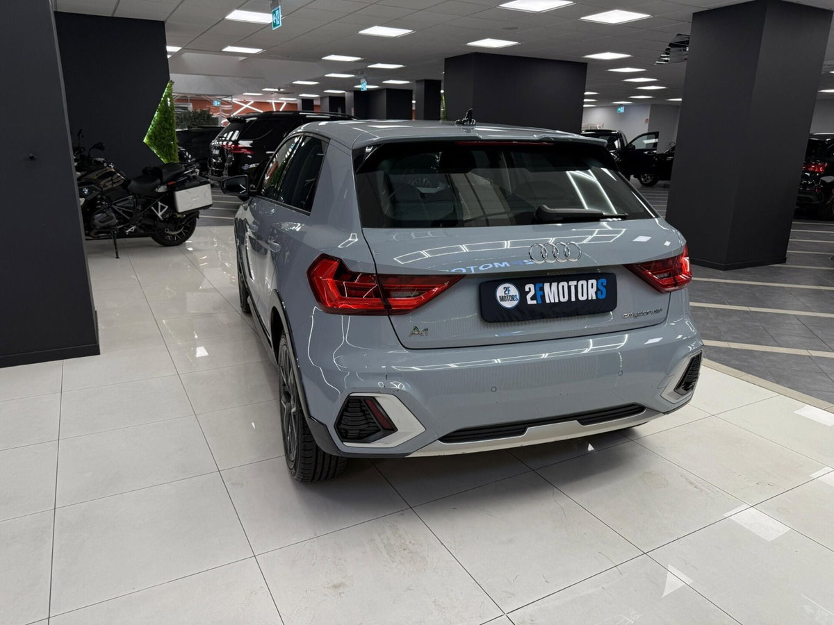 Audi A1 citycarver 30 TFSI Identity Contrast (2)