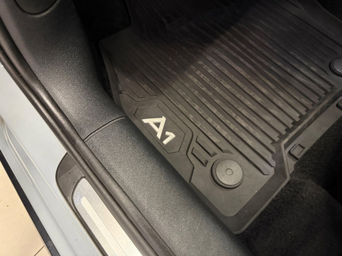 Audi A1 citycarver 30 TFSI Identity Contrast (8)