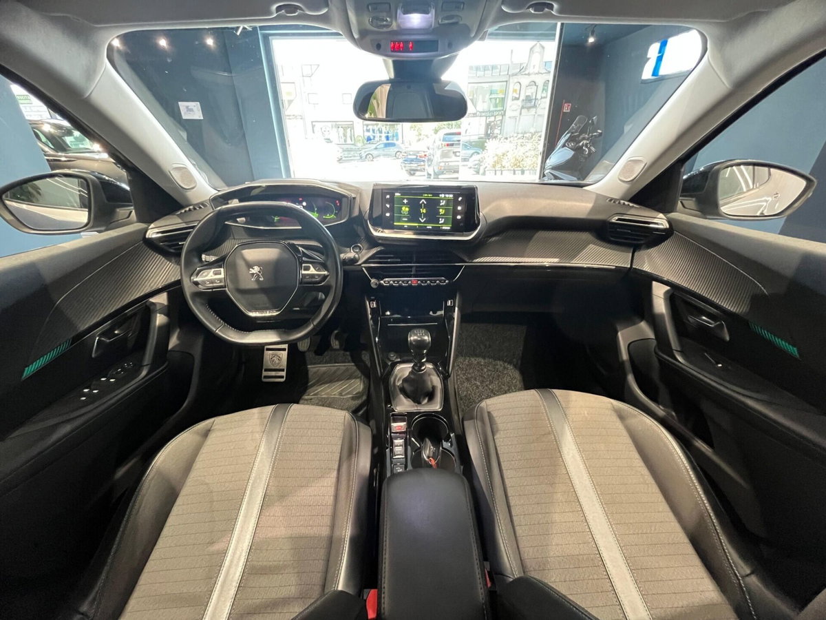 Peugeot 2008 BlueHDi 110 S&S Allure Pack (10)