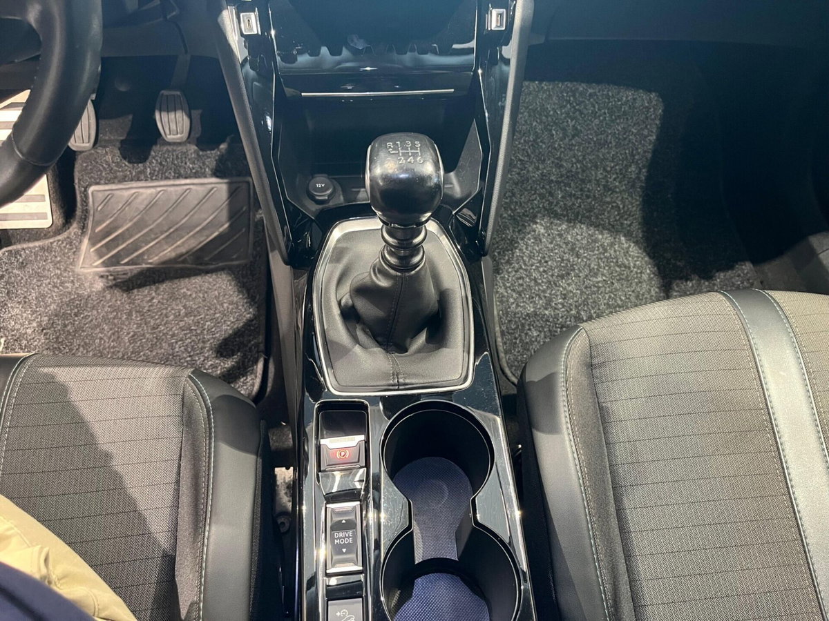 Peugeot 2008 BlueHDi 110 S&S Allure Pack (15)