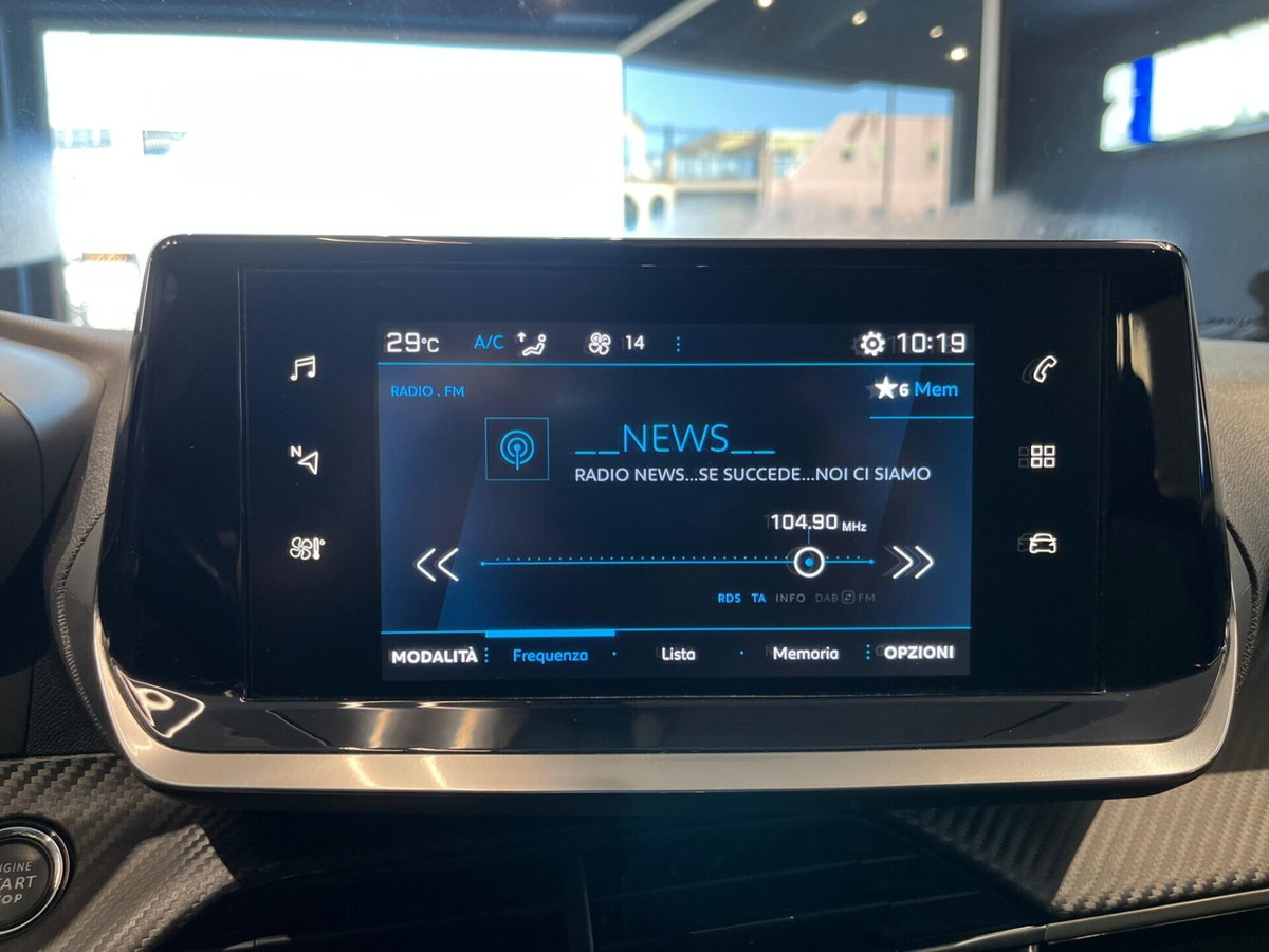 Peugeot 2008 BlueHDi 110 S&S Allure Pack (16)