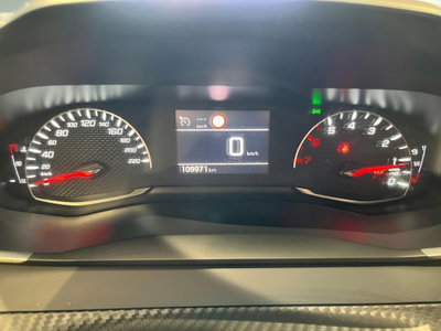 Peugeot 2008 BlueHDi 110 S&S Allure Pack (18)