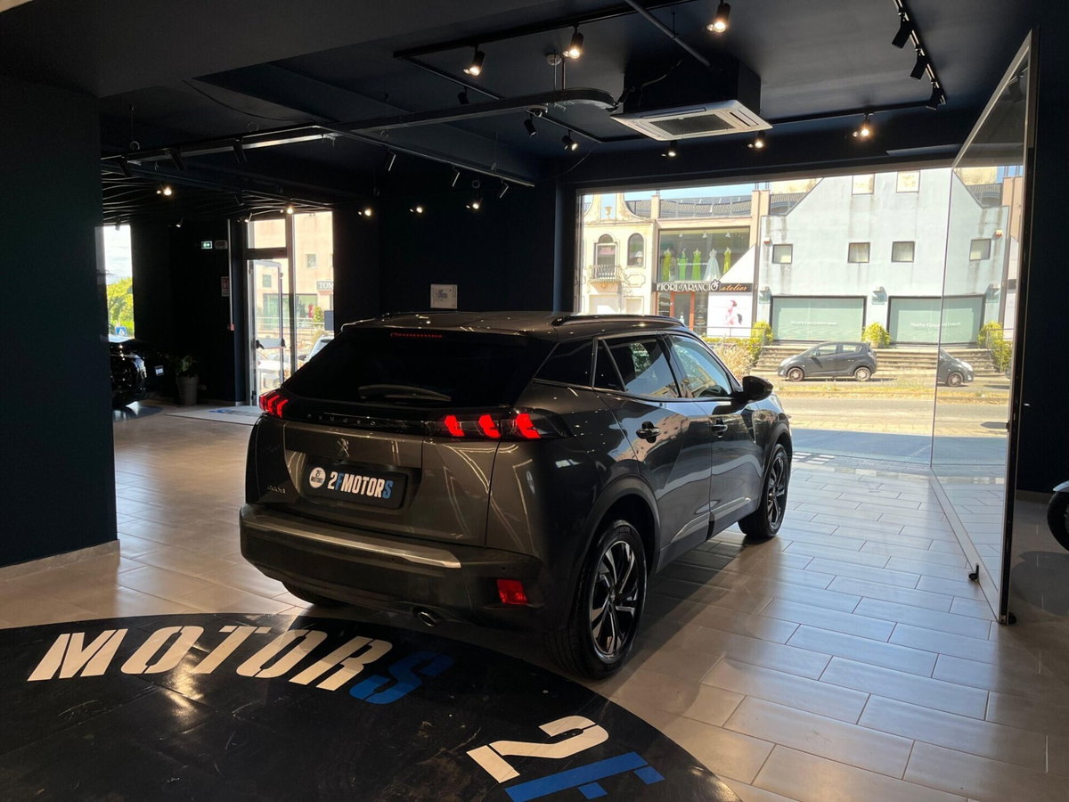 Peugeot 2008 BlueHDi 110 S&S Allure Pack (2)