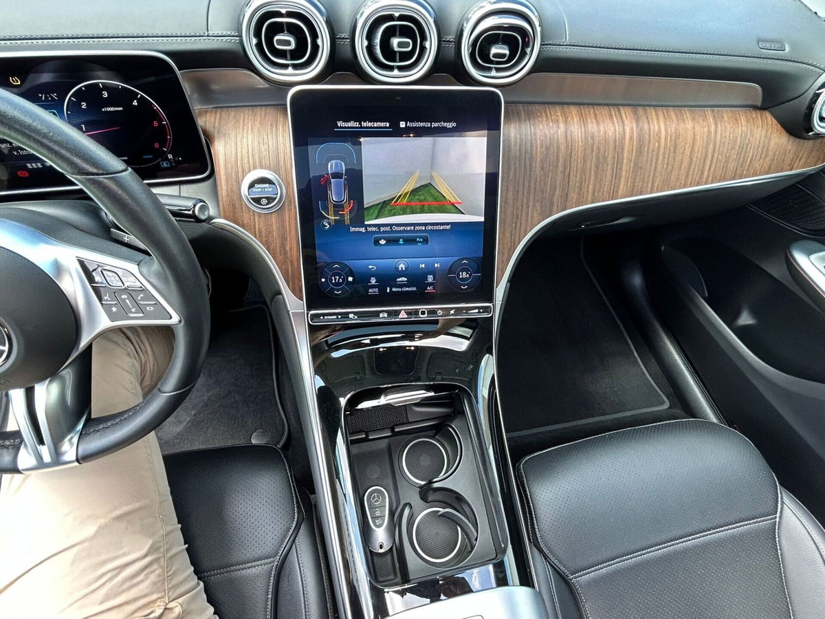Mercedes-Benz GLC SUV 220 d AMG Line Premium Plus 4matic auto (10)