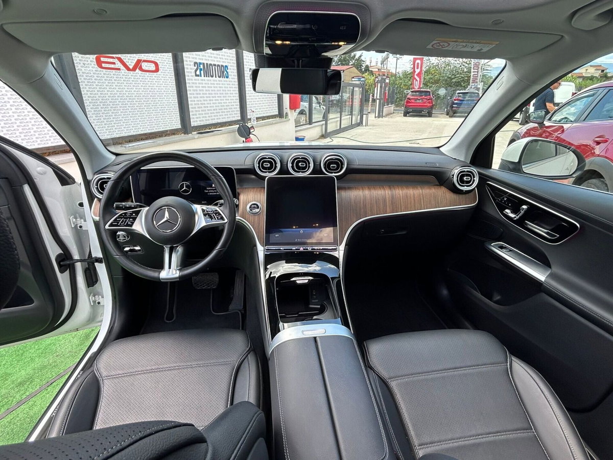 Mercedes-Benz GLC SUV 220 d AMG Line Premium Plus 4matic auto (14)