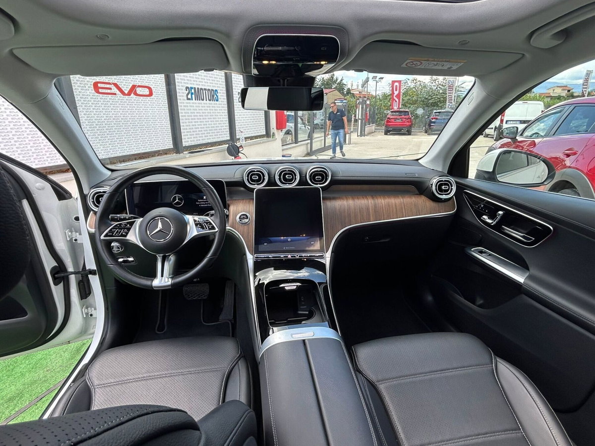 Mercedes-Benz GLC SUV 220 d AMG Line Premium Plus 4matic auto (18)