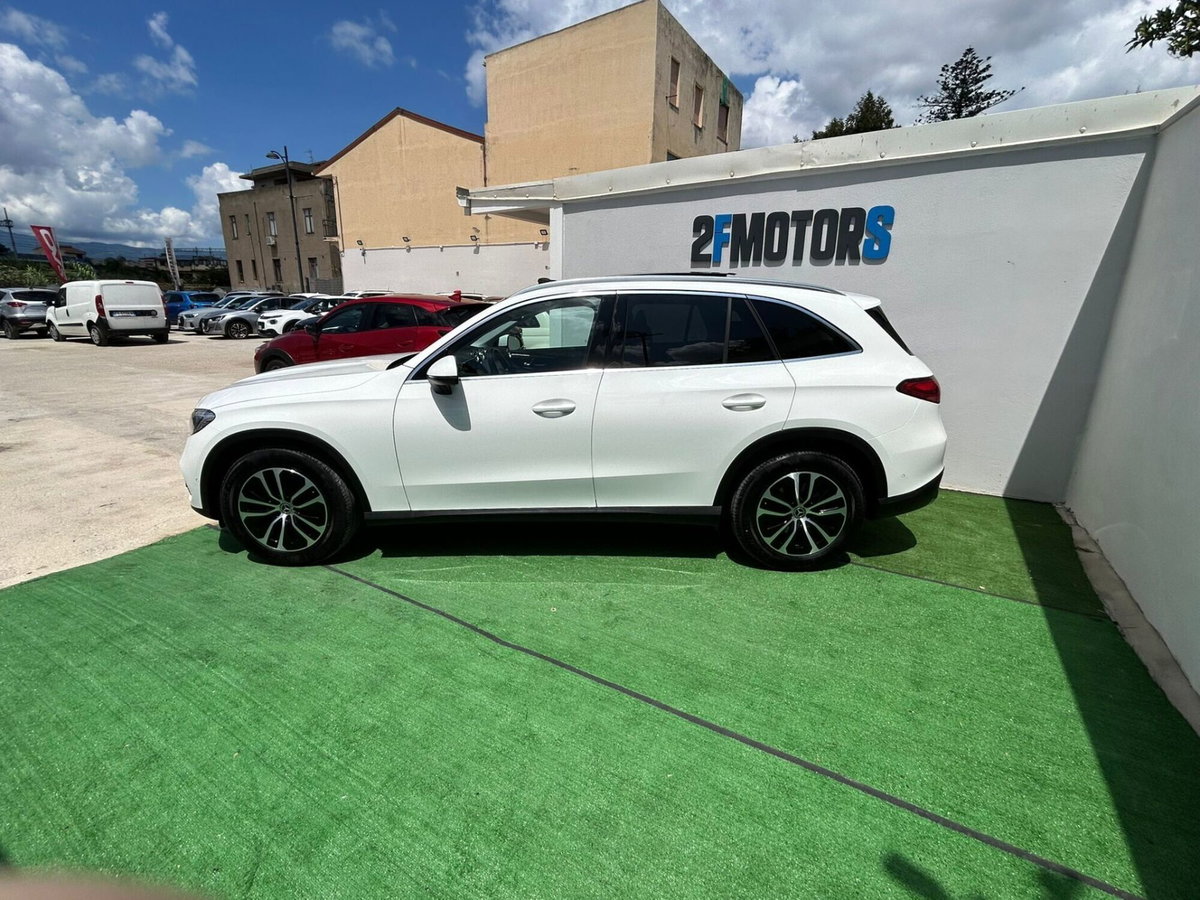 Mercedes-Benz GLC SUV 220 d AMG Line Premium Plus 4matic auto (4)