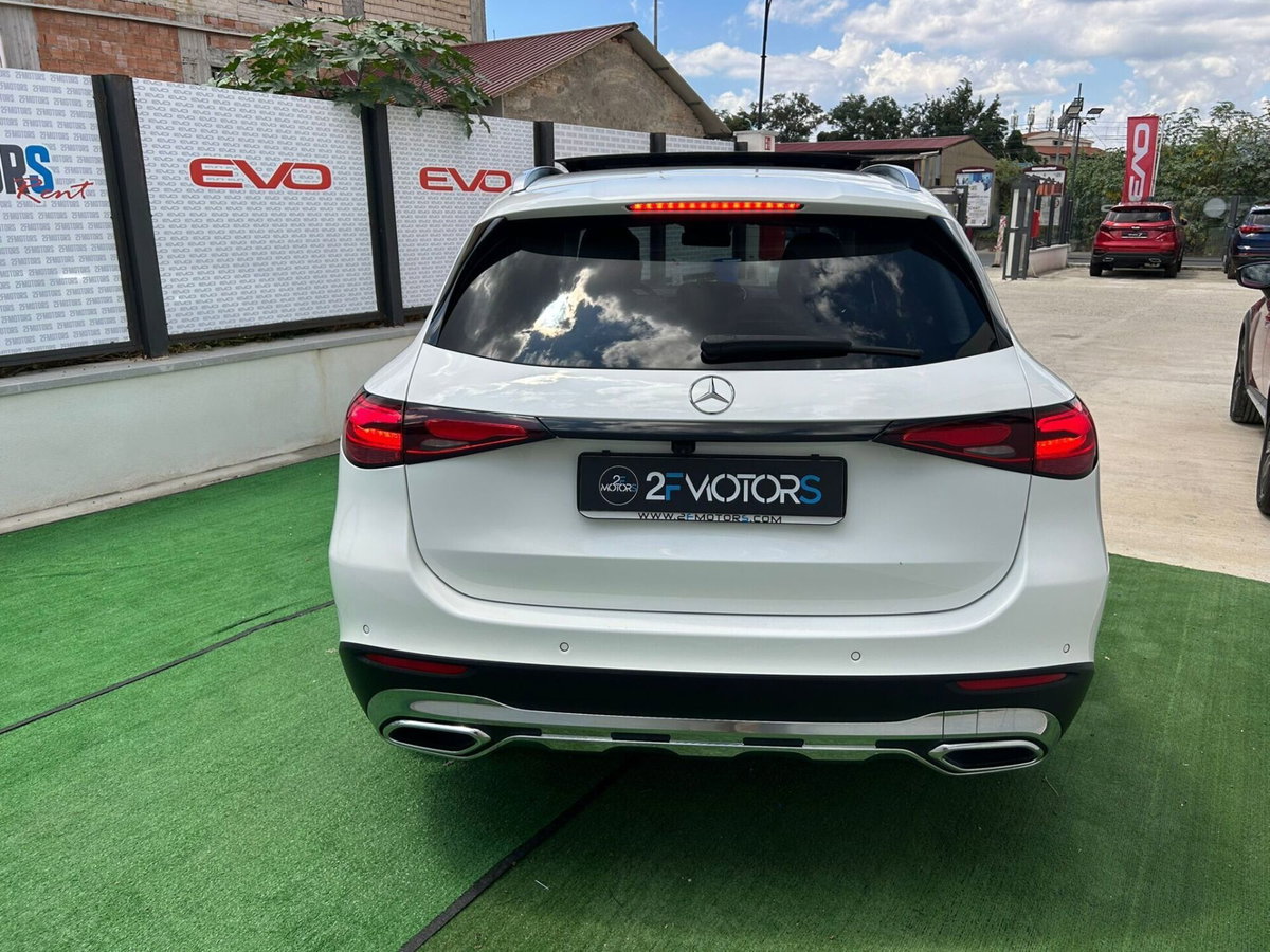 Mercedes-Benz GLC SUV 220 d AMG Line Premium Plus 4matic auto (5)