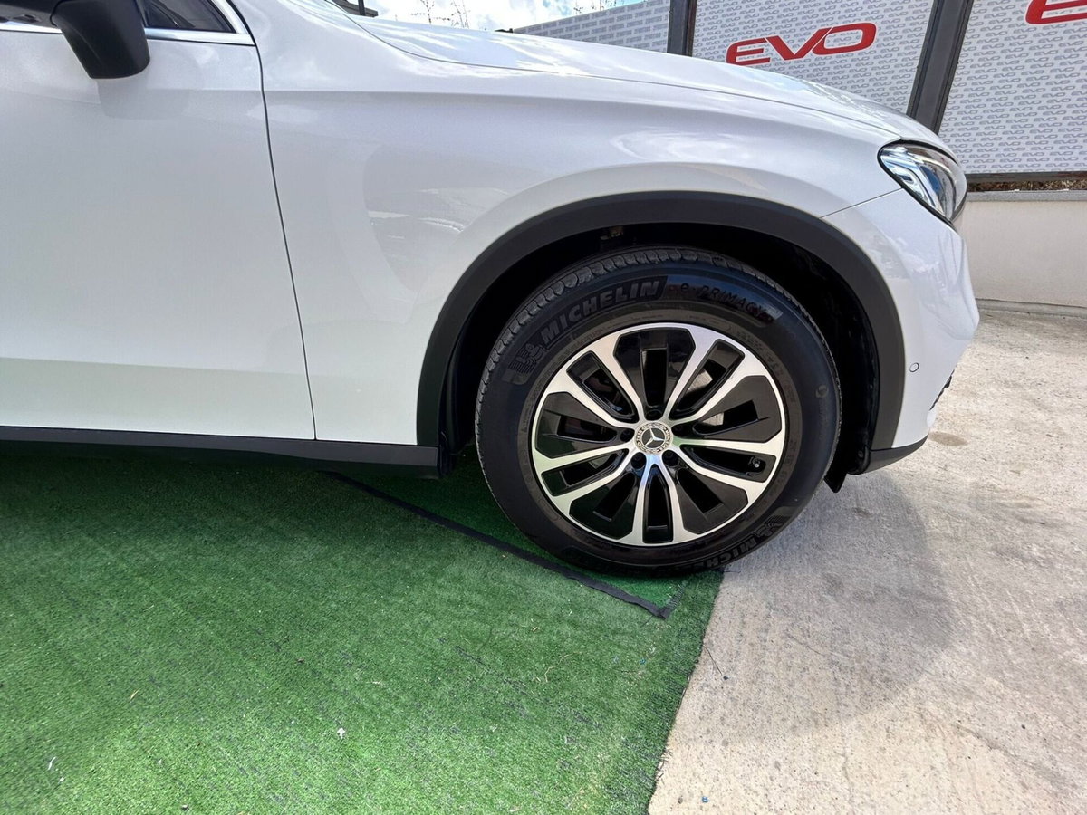 Mercedes-Benz GLC SUV 220 d AMG Line Premium Plus 4matic auto (7)