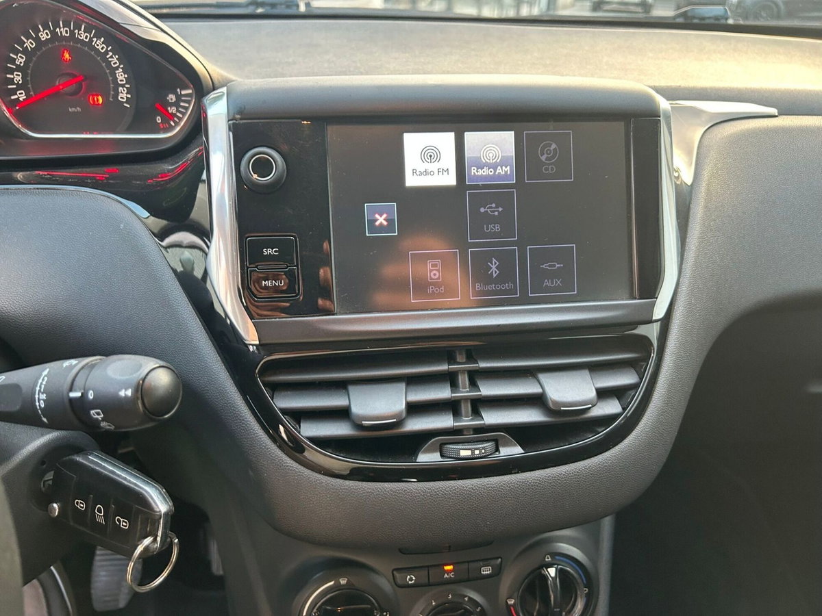 Peugeot 208 HDi 68 CV 5 porte Allure (10)