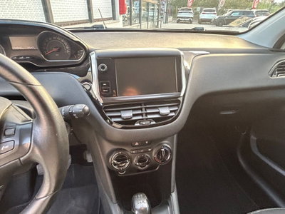 Peugeot 208 HDi 68 CV 5 porte Allure (14)