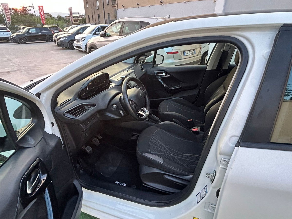 Peugeot 208 HDi 68 CV 5 porte Allure (20)