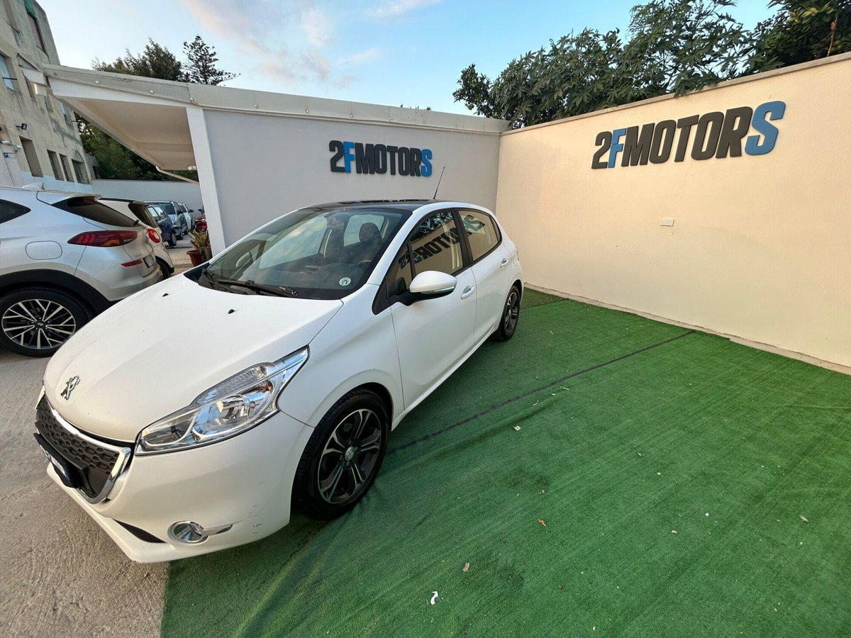 Peugeot 208 HDi 68 CV 5 porte Allure (3)