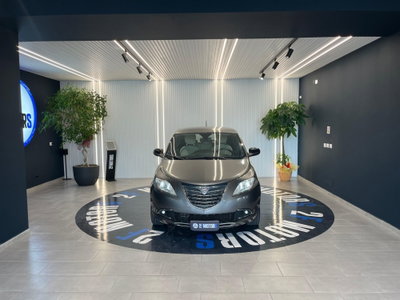 Lancia Ypsilon 1.3 MJT 16V 95 CV 5 porte S&S Silver (3)