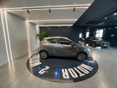 Lancia Ypsilon 1.3 MJT 16V 95 CV 5 porte S&S Silver (4)