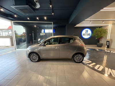 Lancia Ypsilon 1.3 MJT 16V 95 CV 5 porte S&S Silver (9)