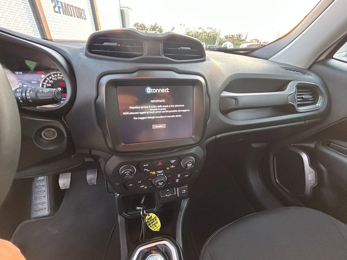 Jeep Renegade 1.6 Mjt 130 CV Limited (10)