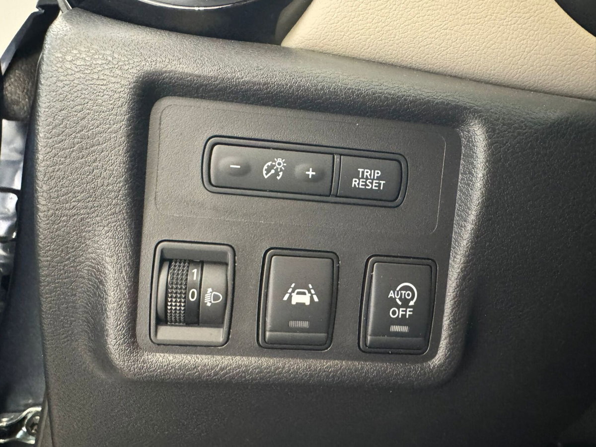 Nissan Micra IG-T 92 Xtronic 5 porte Tekna (16)