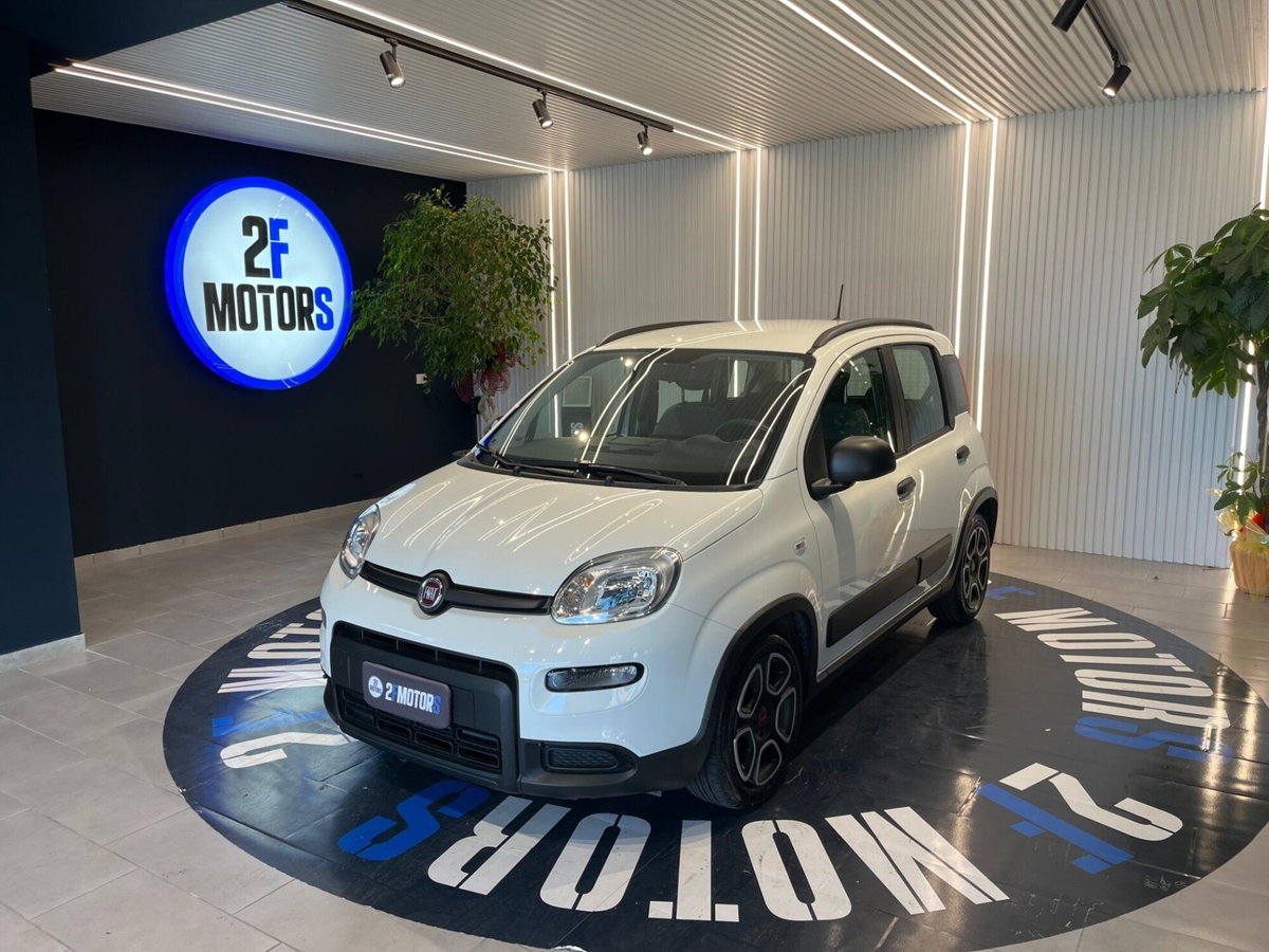 Fiat Panda 1.0 FireFly S&S Hybrid City Cross (2)