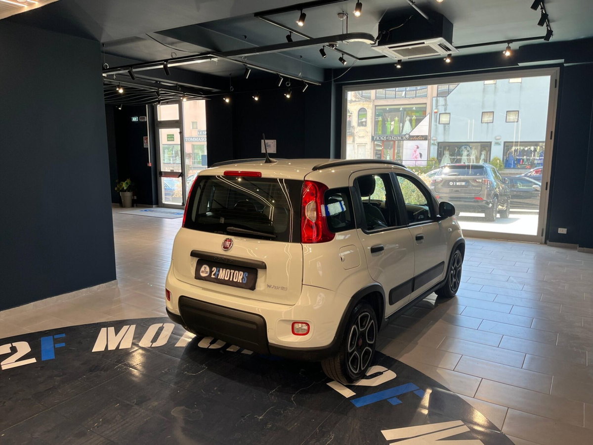 Fiat Panda 1.0 FireFly S&S Hybrid City Cross (6)