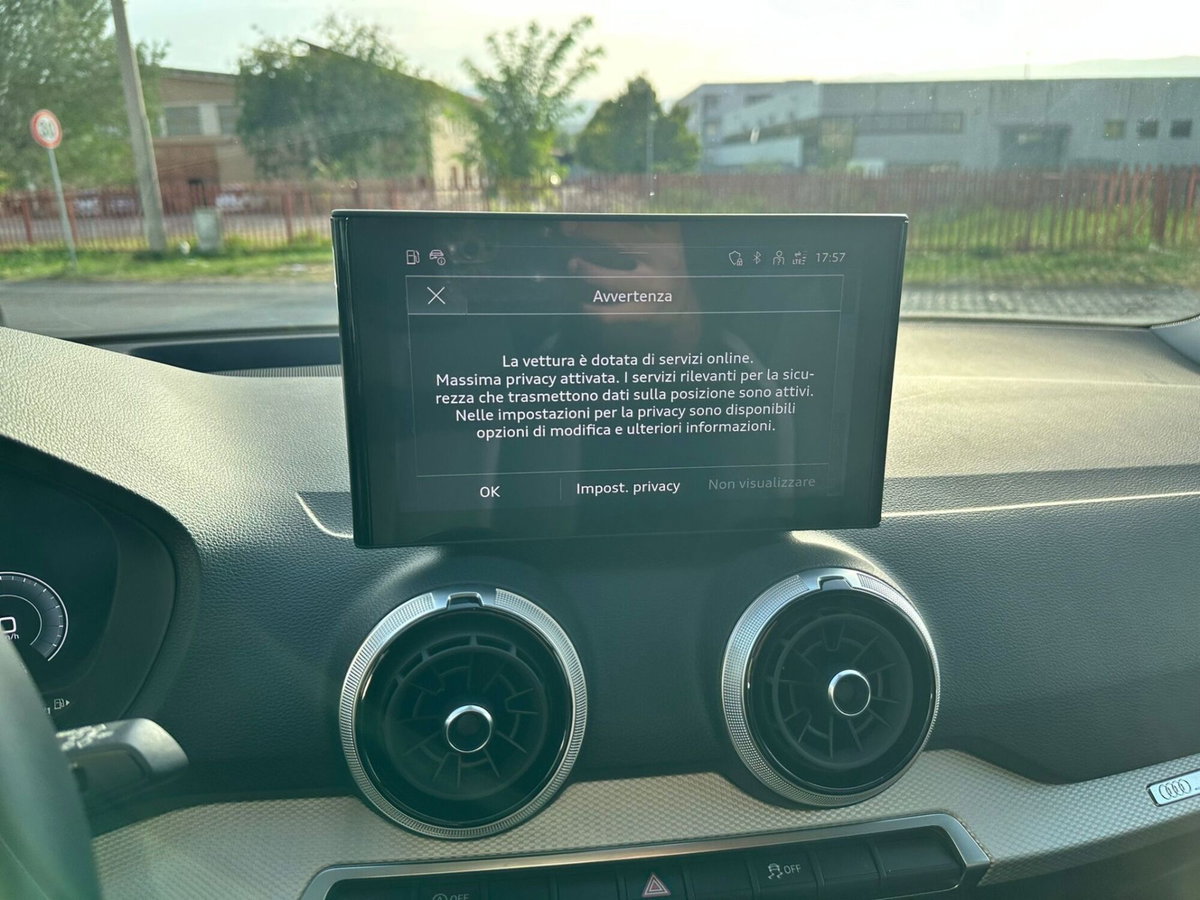 Audi Q2 Q2 35 TDI quattro S tronic S line Edition (13)