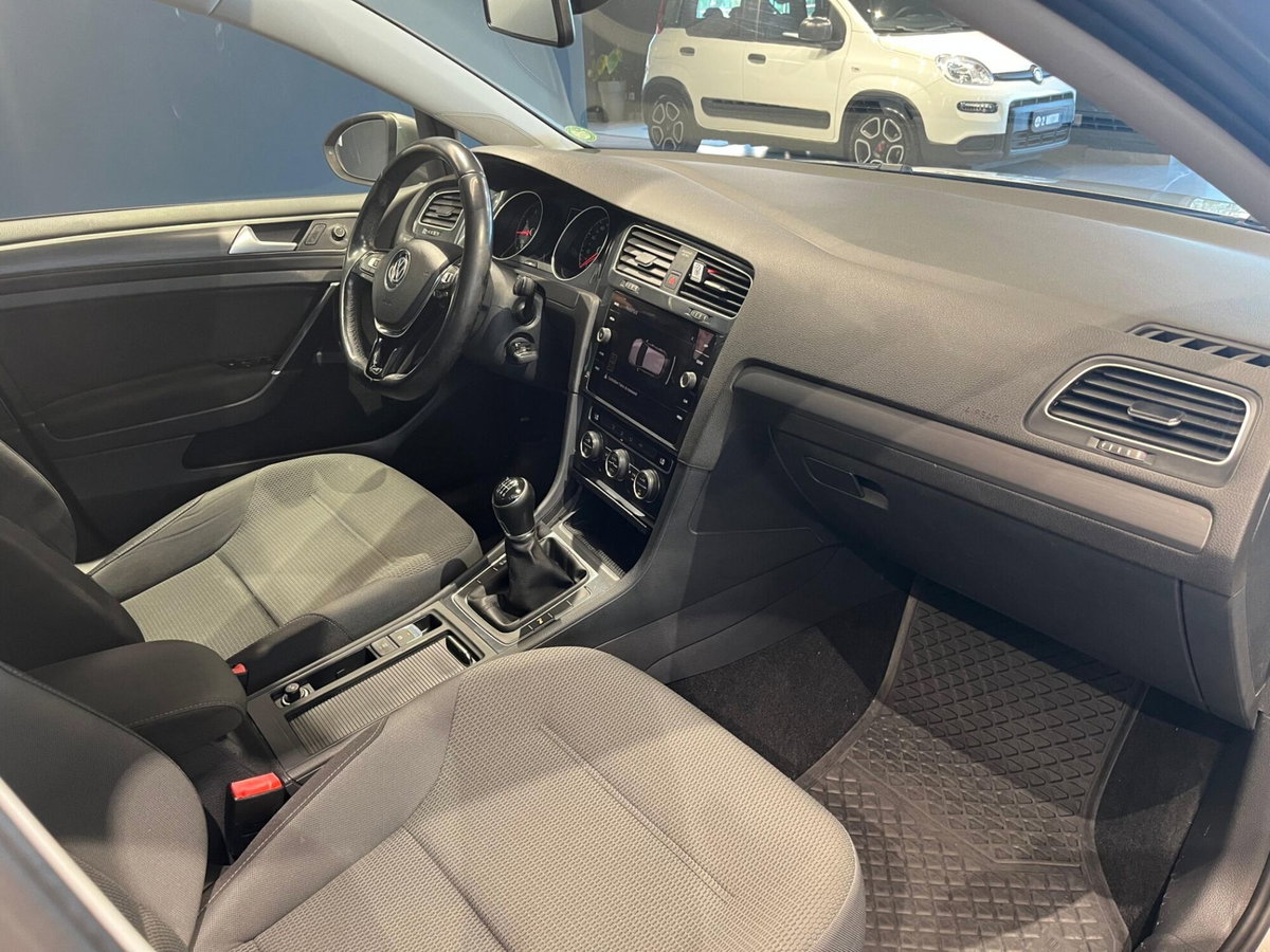 Volkswagen Golf 1.5 TGI 5p. Trendline BlueMotion Technology (12)