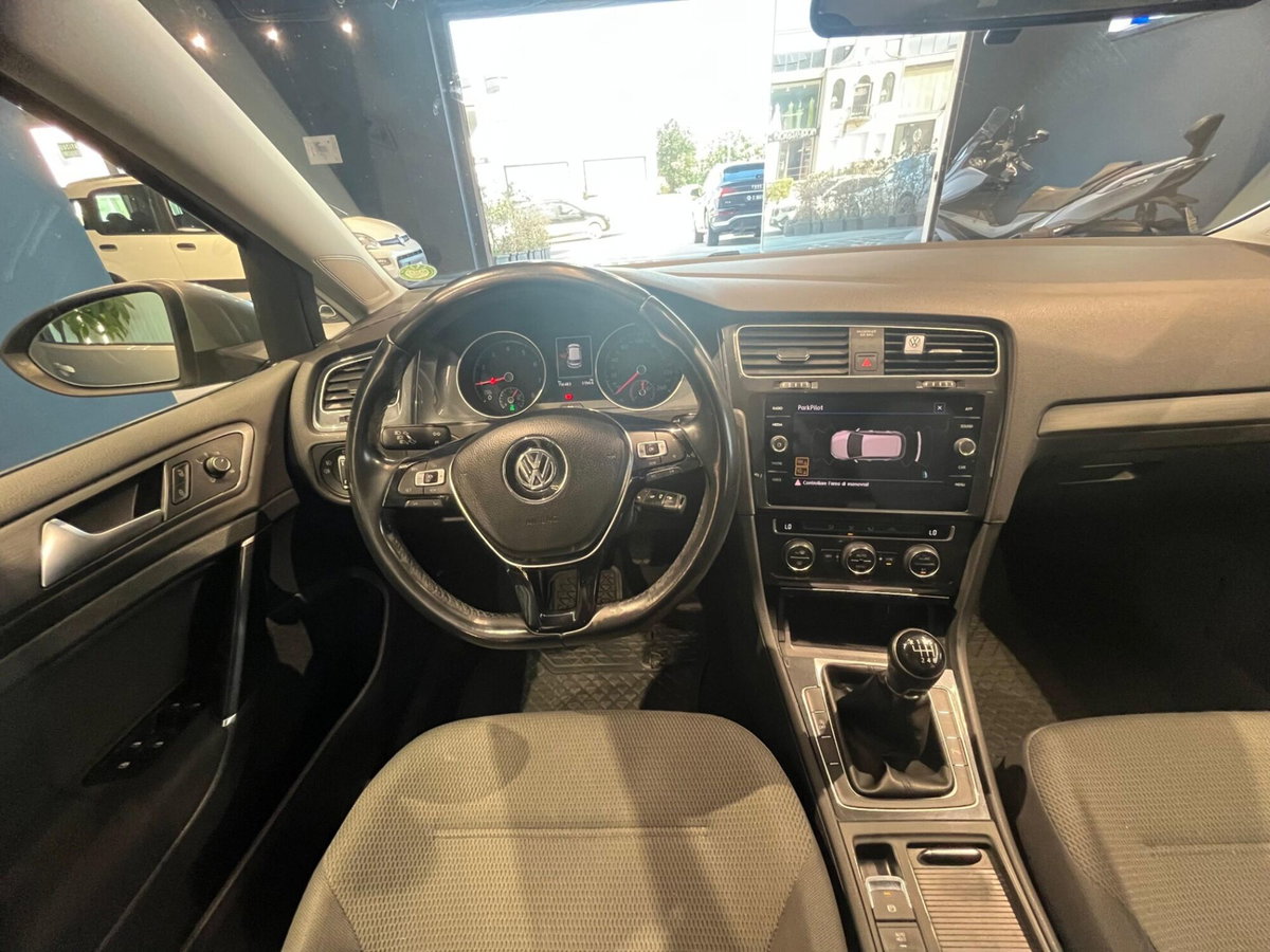 Volkswagen Golf 1.5 TGI 5p. Trendline BlueMotion Technology (18)