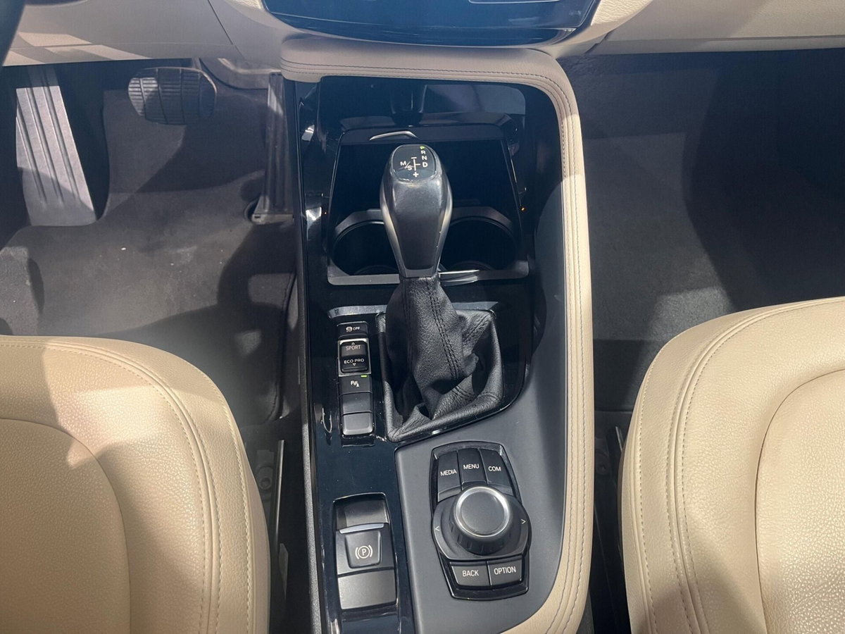 BMW X1 sDrive18d xLine Plus (12)