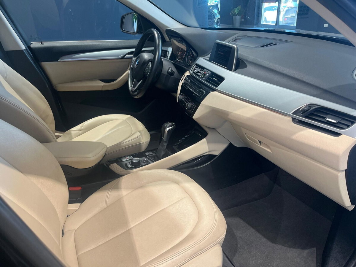 BMW X1 sDrive18d xLine Plus (16)