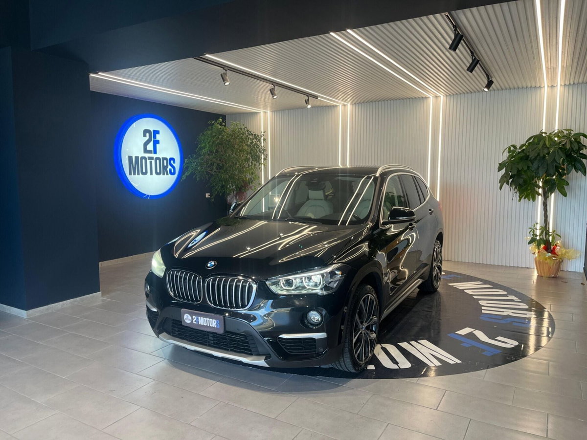BMW X1 sDrive18d xLine Plus (2)