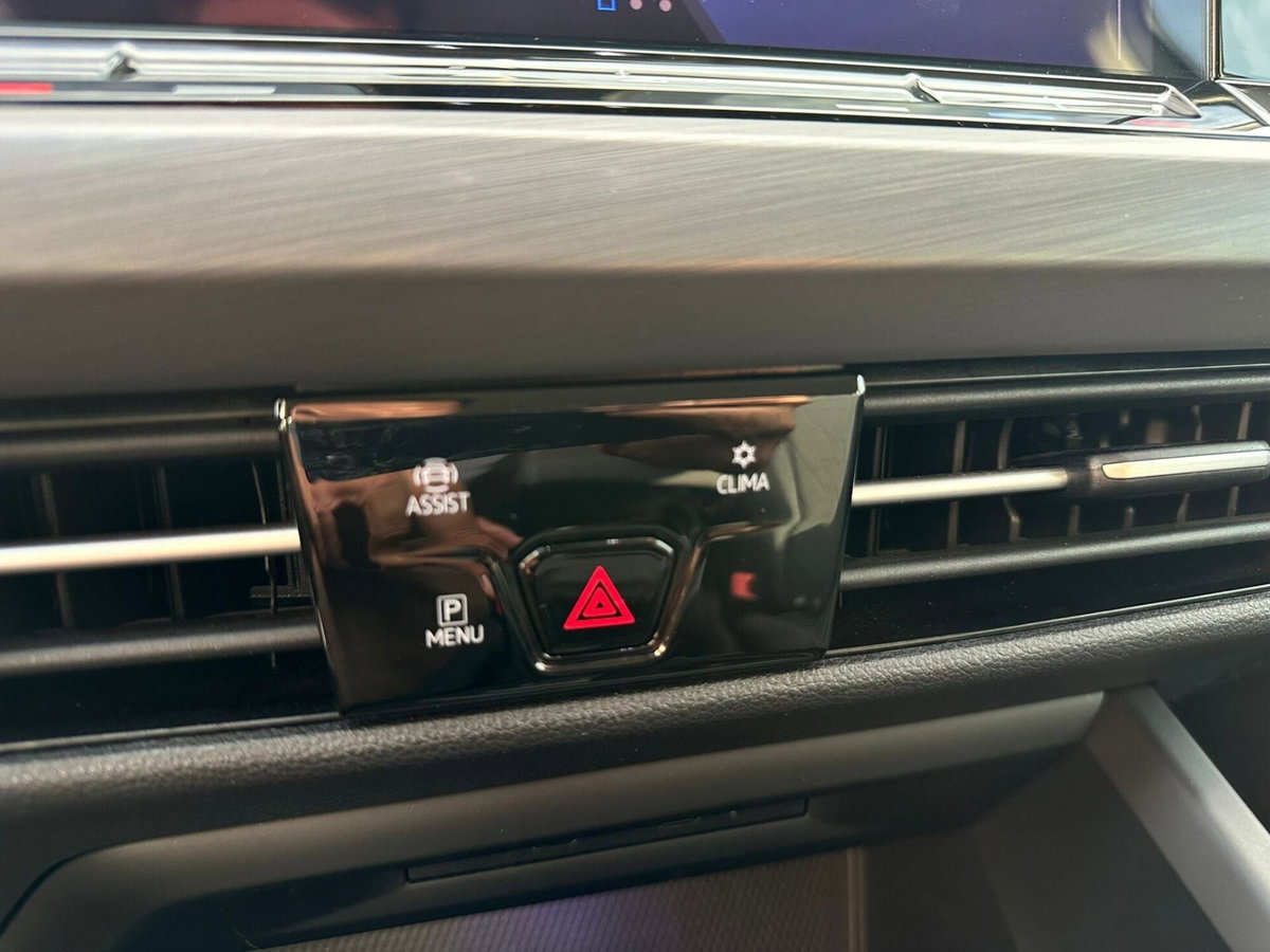 Volkswagen Golf 1.5 TGI DSG Style (19)