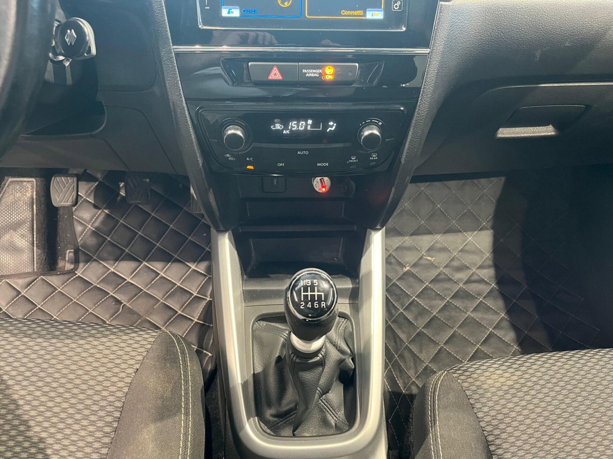 Suzuki Vitara 1.6 DDiS V-Top (13)