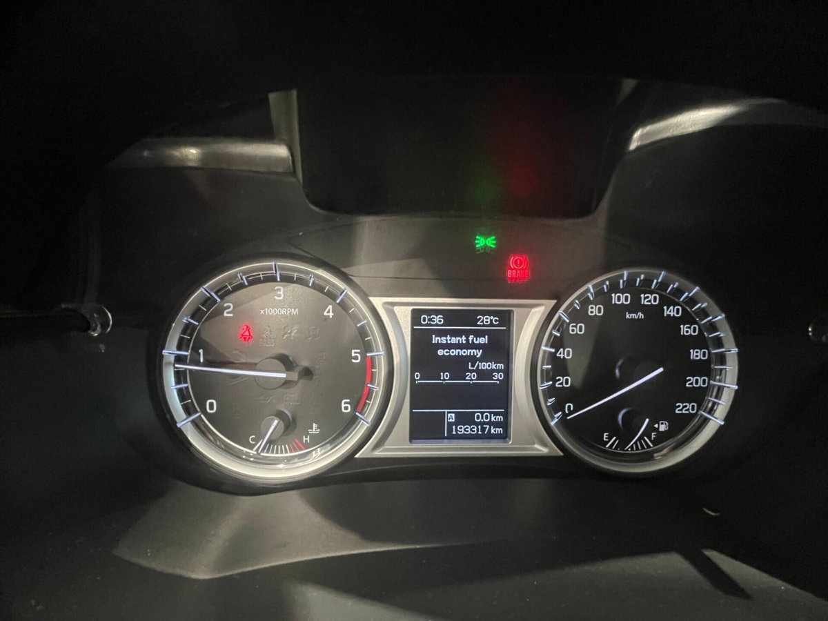 Suzuki Vitara 1.6 DDiS V-Top (14)