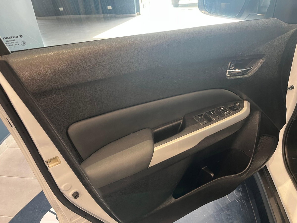 Suzuki Vitara 1.6 DDiS V-Top (15)
