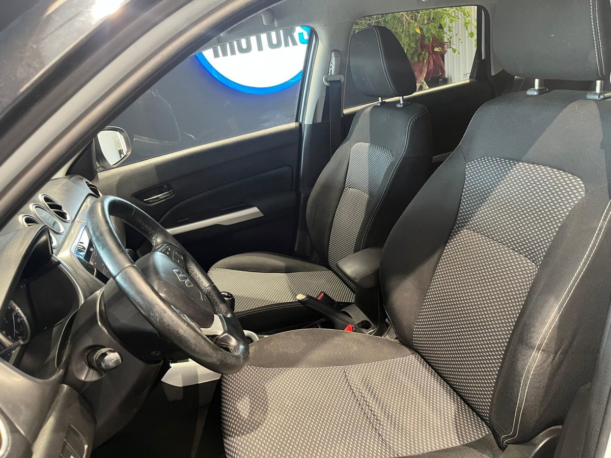 Suzuki Vitara 1.6 DDiS V-Top (16)