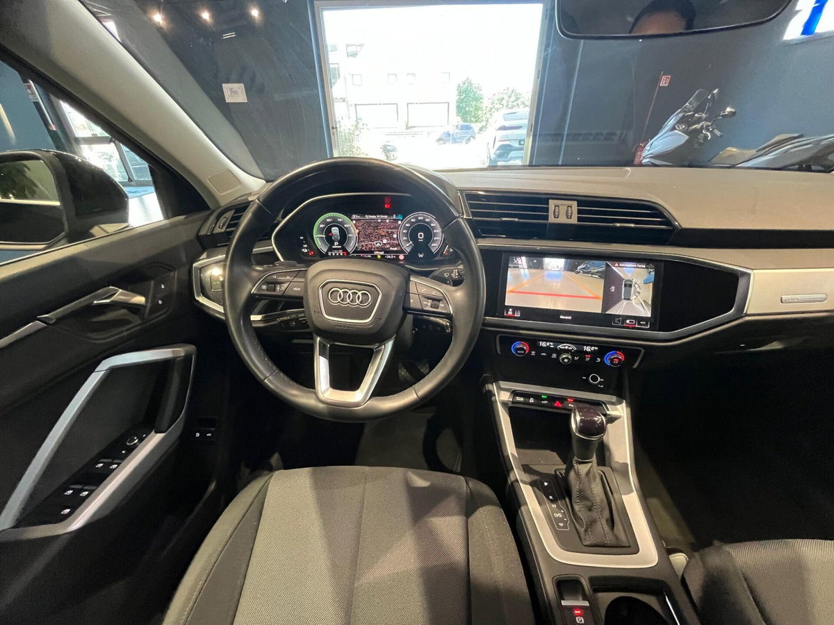 Audi Q3 Sportback 45 TFSI e S tronic Business Plus (16)
