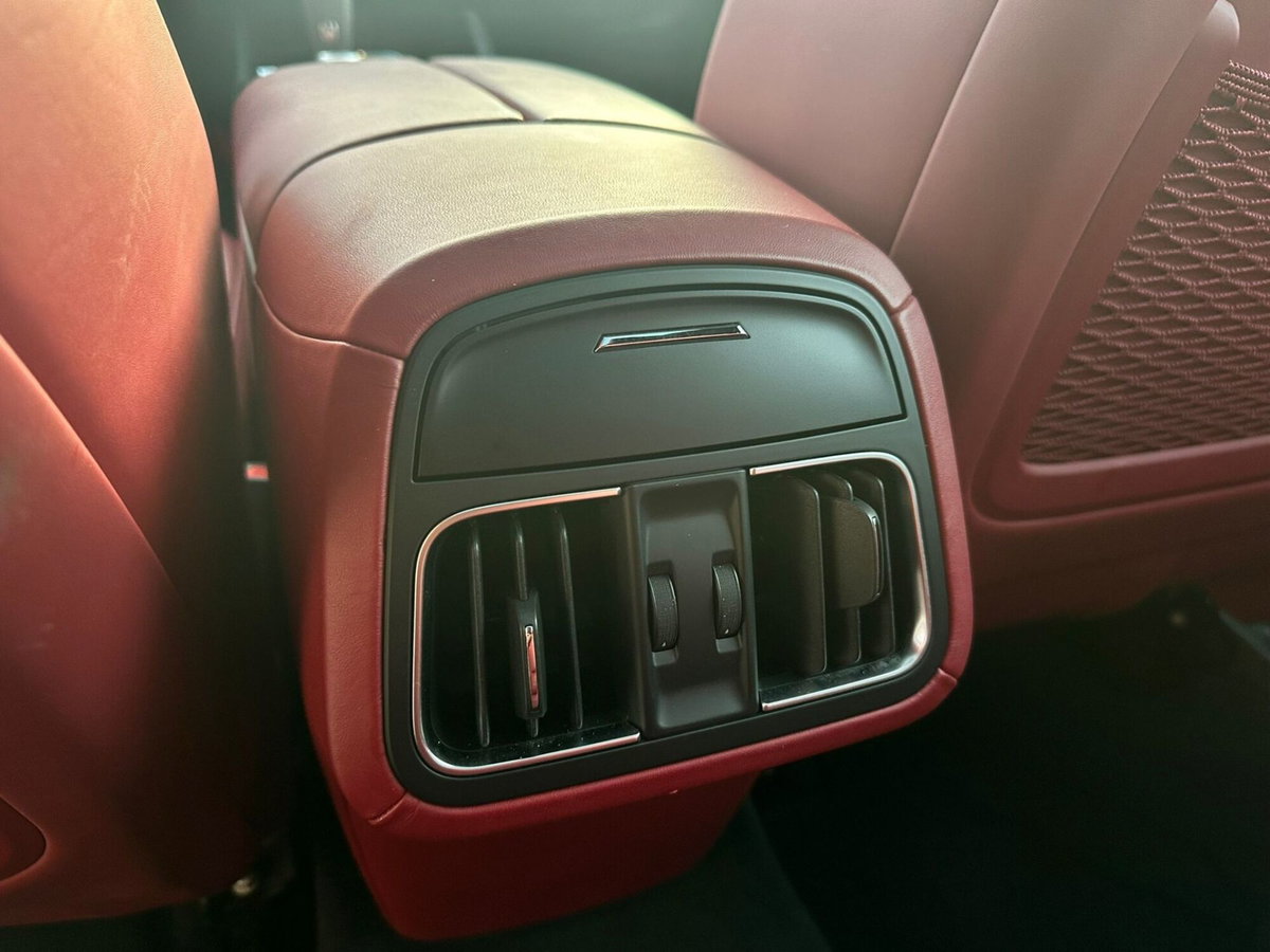 Maserati Levante Levante V6 Diesel 275 CV AWD Granlusso (18)