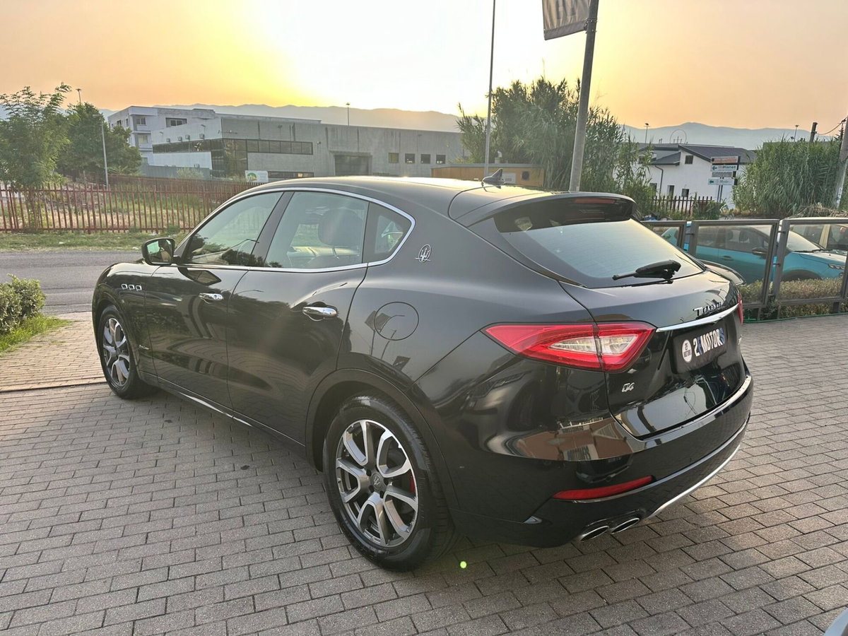 Maserati Levante Levante V6 Diesel 275 CV AWD Granlusso (3)