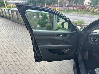 Alfa Romeo Stelvio Stelvio 2.2 Turbodiesel 210 CV AT8 Q4 Business (18)