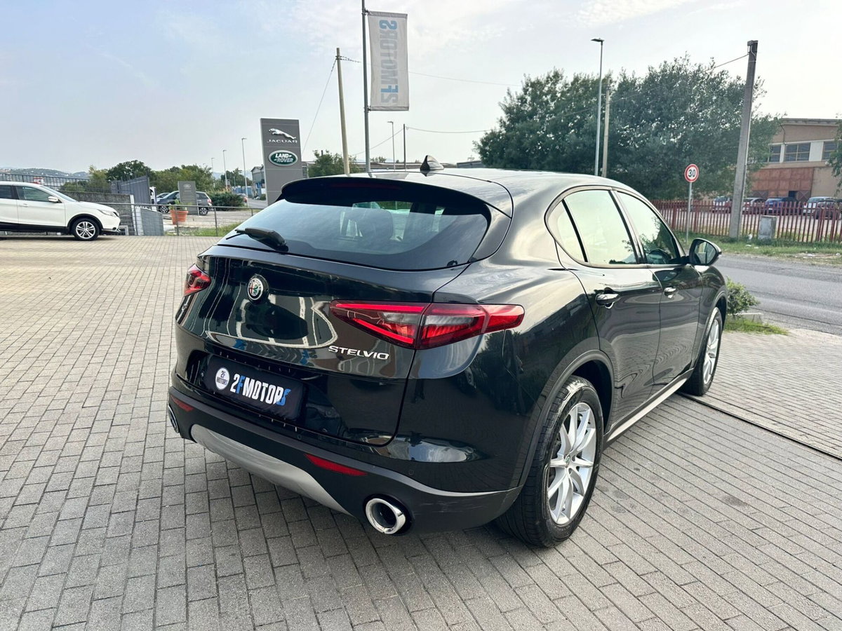 Alfa Romeo Stelvio Stelvio 2.2 Turbodiesel 210 CV AT8 Q4 Business (4)