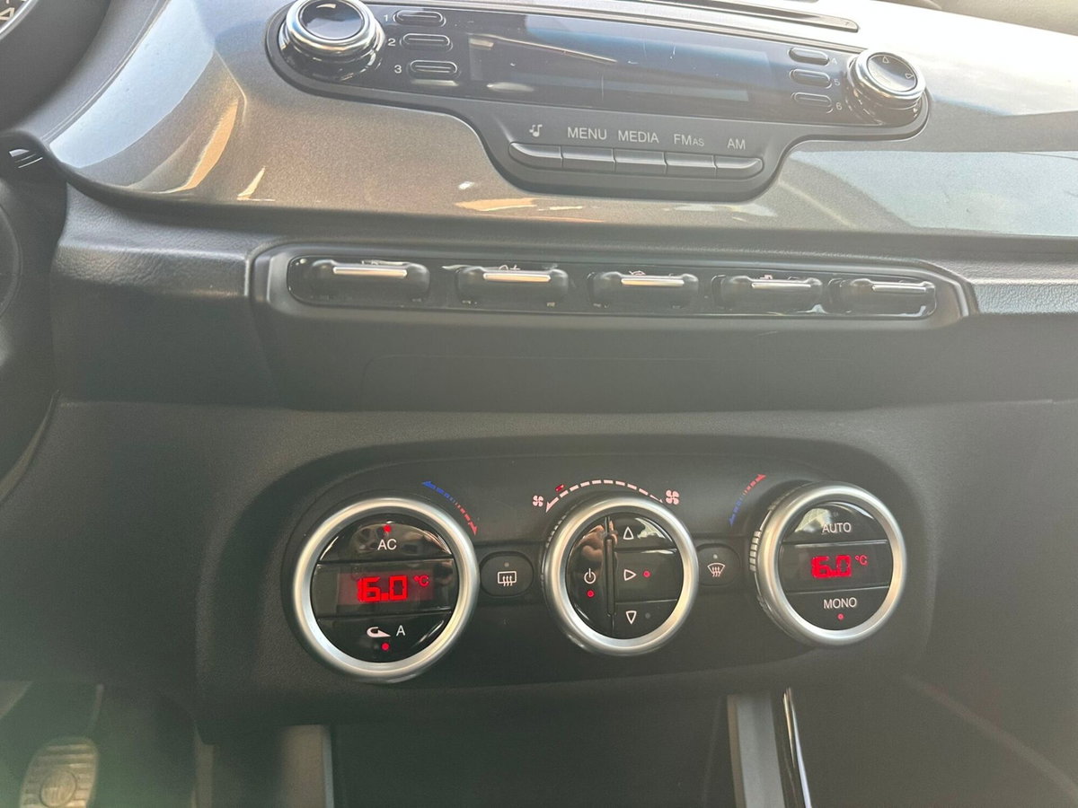 Alfa Romeo Giulietta 2.0 JTDm-2 Distinctive 140cv (8)