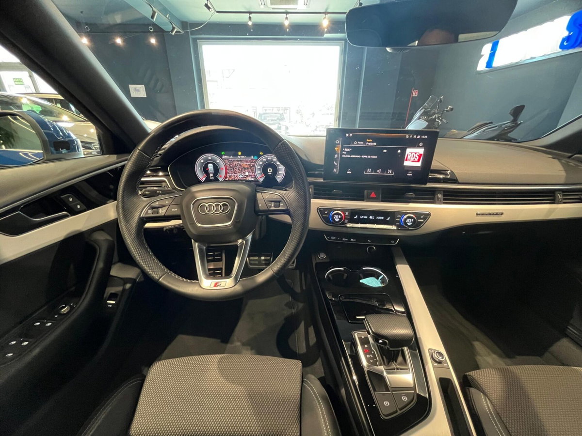 Audi A4 Avant 40 TDI quattro S tronic S line edition (12)