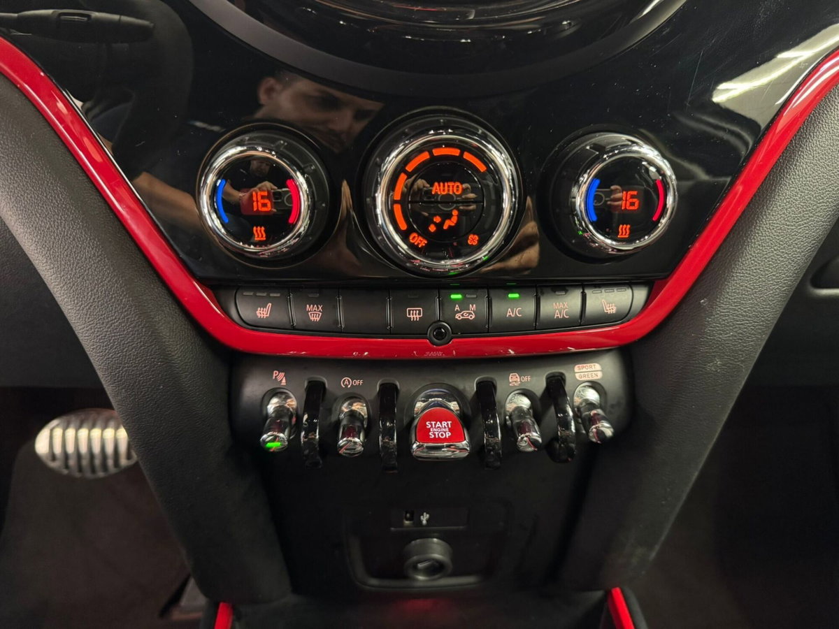 MINI Mini Countryman 2.0 John Cooper Works Essential Countryman ALL4 (19)